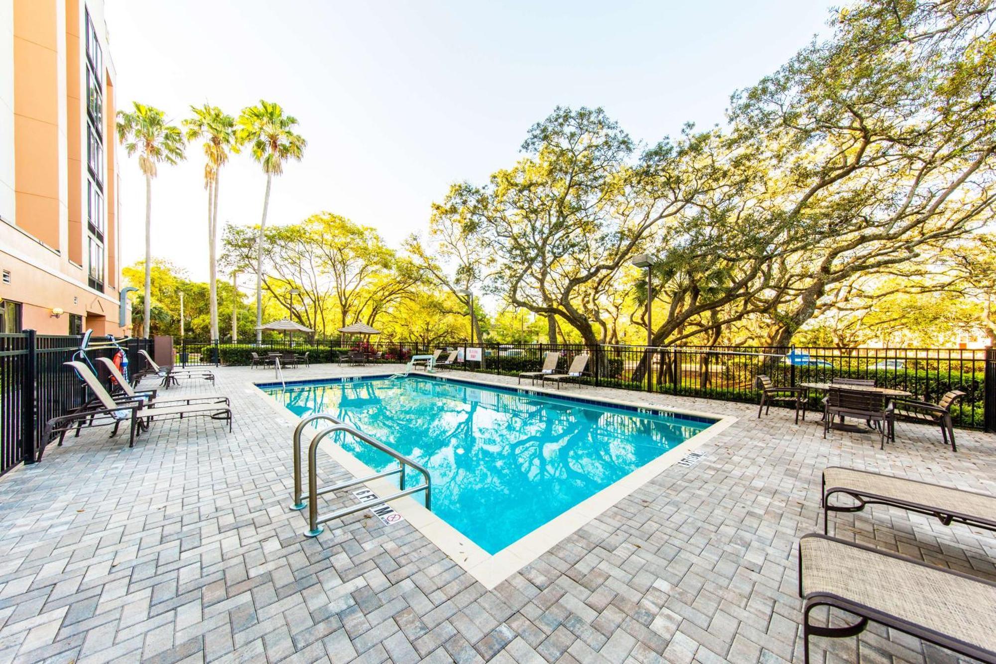 Hyatt Place Busch Gardens 3*