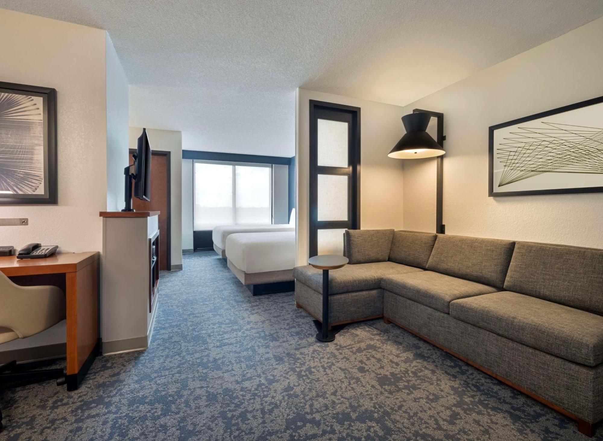 Hyatt Place Busch Gardens 3*