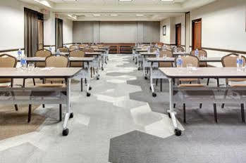 Hyatt Place Busch Gardens 3*