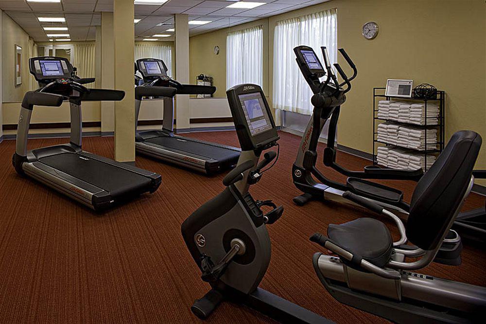 Hyatt Place Busch Gardens 3*